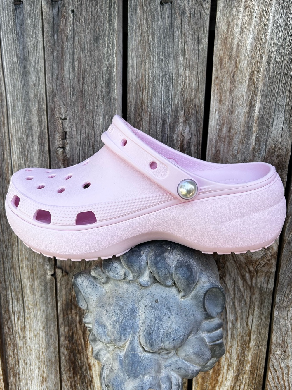NWT Crocs Classic Platform Pearl Clog Pink Milk 9